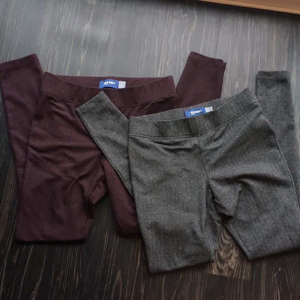 Two pairs of Old Navy Stevie leggings size small